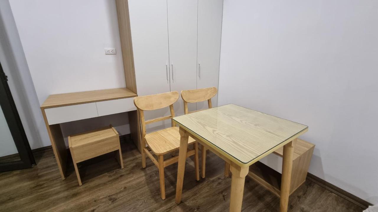 Era Apartment Khuc Thua Du Hanoi Exterior photo