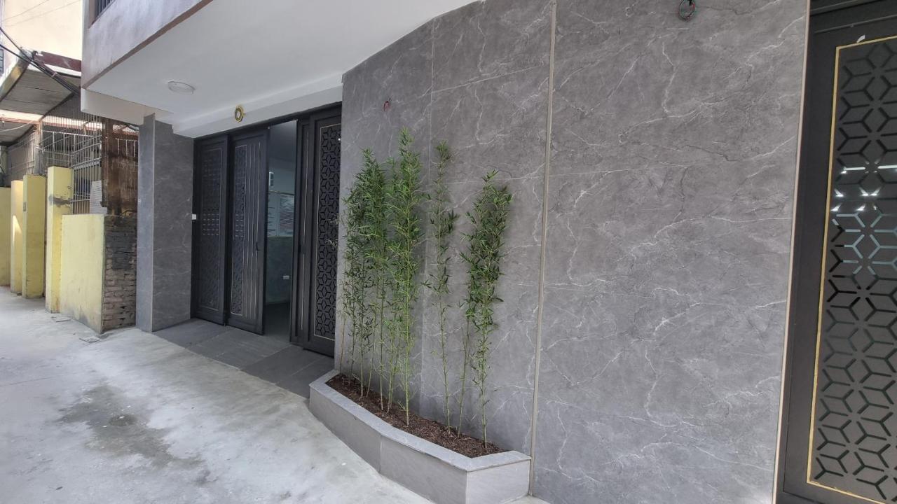 Era Apartment Khuc Thua Du Hanoi Exterior photo